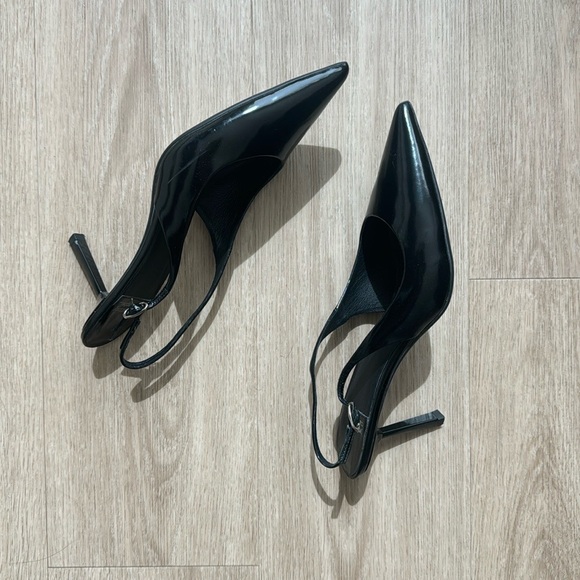 Gambol Slingback Pointed Toe Pump - Jeffrey Campbell - Picture 5 of 6